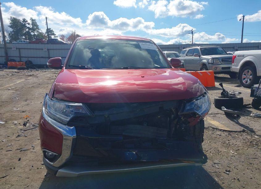 Photo 12 of 2018 Mitsubishi Outlander SE (VIN JA4AD3A34JZ016289)