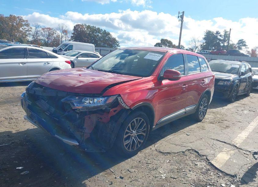 Photo 2 of 2018 Mitsubishi Outlander SE (VIN JA4AD3A34JZ016289)