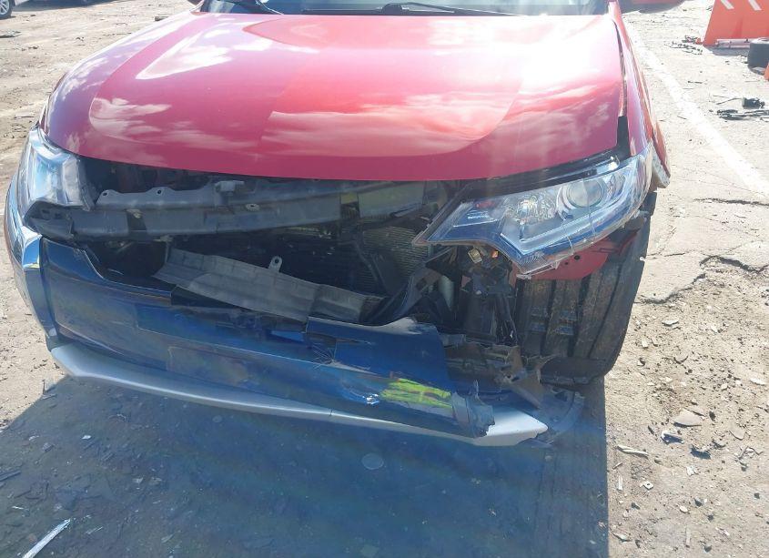 Photo 6 of 2018 Mitsubishi Outlander SE (VIN JA4AD3A34JZ016289)