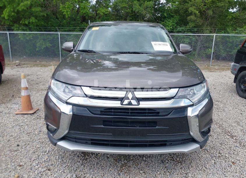 Photo 13 of 2018 Mitsubishi Outlander LE/SE/SEL (VIN JA4AD3A34JZ065816)