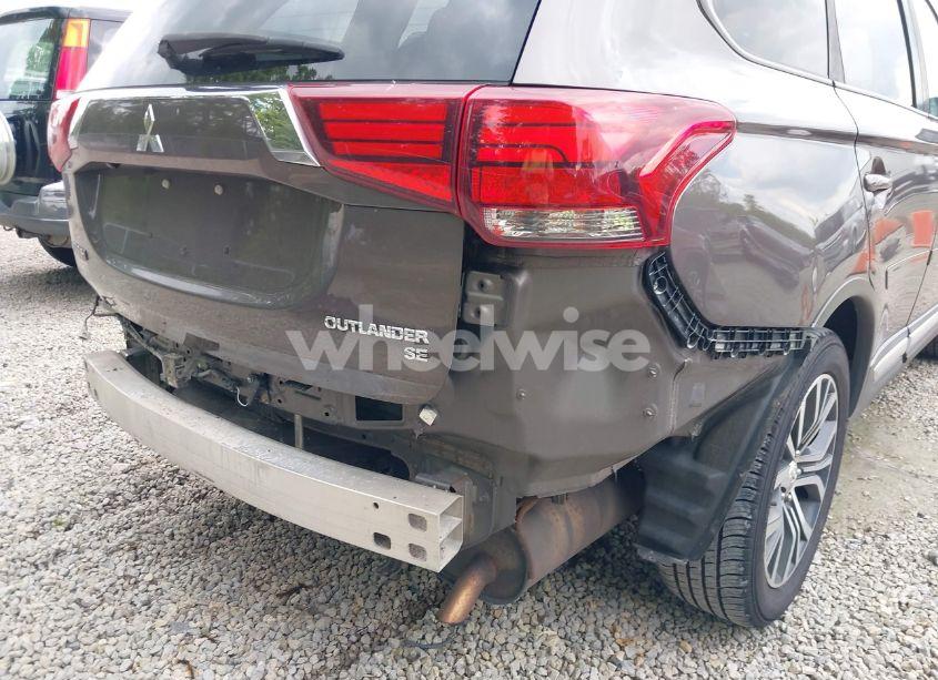 Photo 6 of 2018 Mitsubishi Outlander LE/SE/SEL (VIN JA4AD3A34JZ065816)