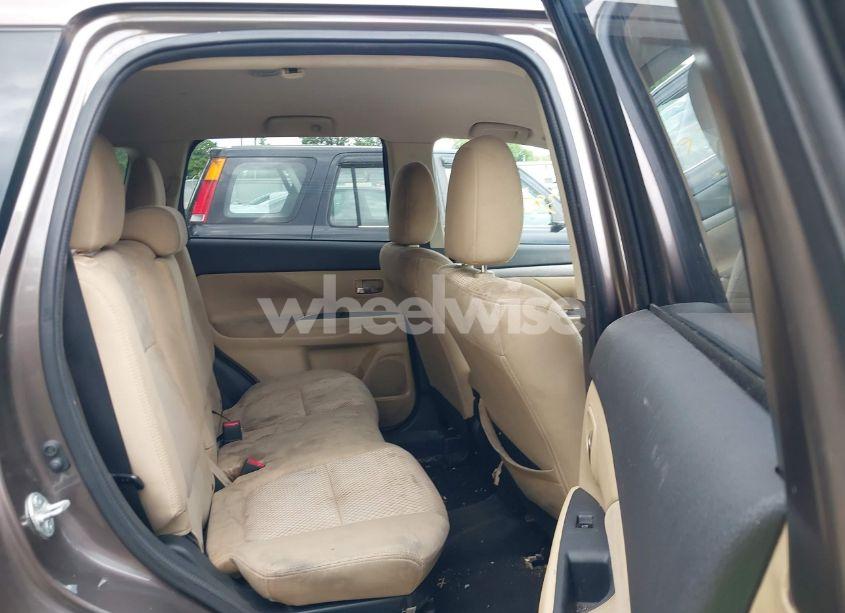 Photo 8 of 2018 Mitsubishi Outlander LE/SE/SEL (VIN JA4AD3A34JZ065816)