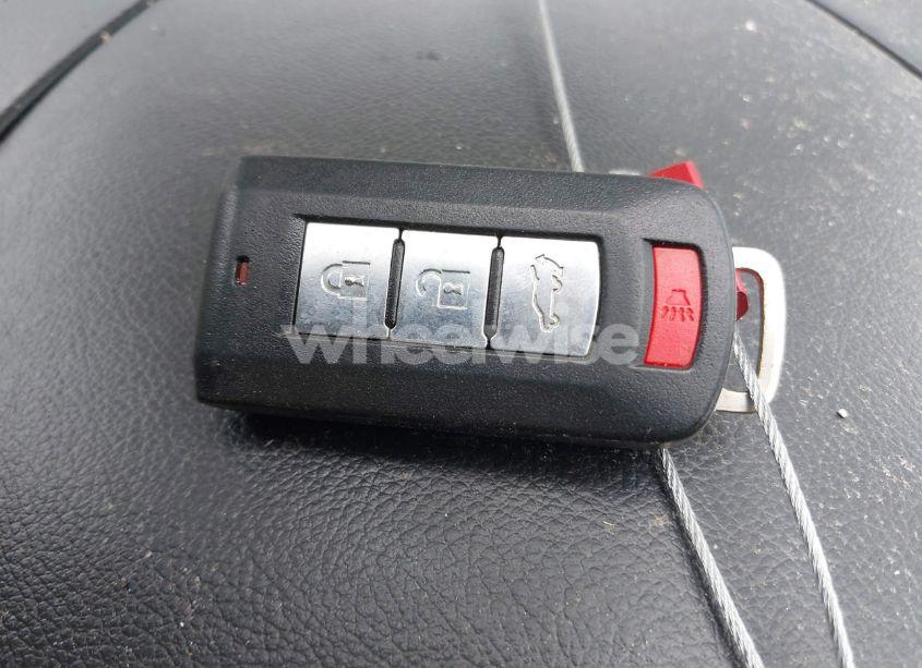 Photo 11 of 2019 Mitsubishi Outlander SEL (VIN JA4AD3A34KJ001176)