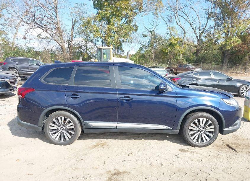 Photo 12 of 2019 Mitsubishi Outlander SE (VIN JA4AD3A34KZ013278)
