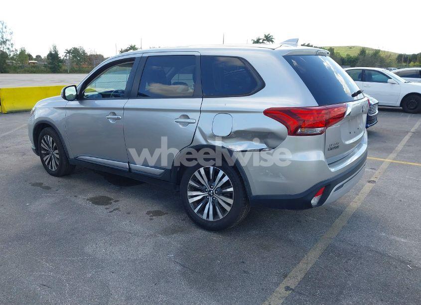 Photo 3 of 2019 Mitsubishi Outlander SE (VIN JA4AD3A34KZ014057)