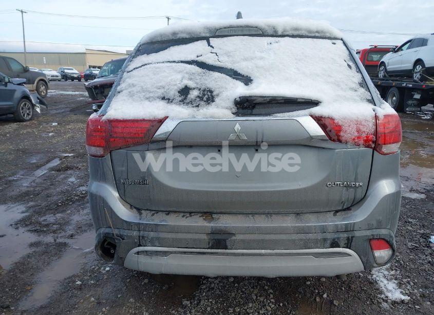 Photo 16 of 2019 Mitsubishi Outlander SE (VIN JA4AD3A34KZ043445)