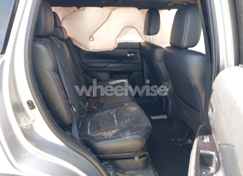 Photo 8 of 2020 Mitsubishi Outlander LE 2.4 (VIN JA4AD3A34LJ000711)