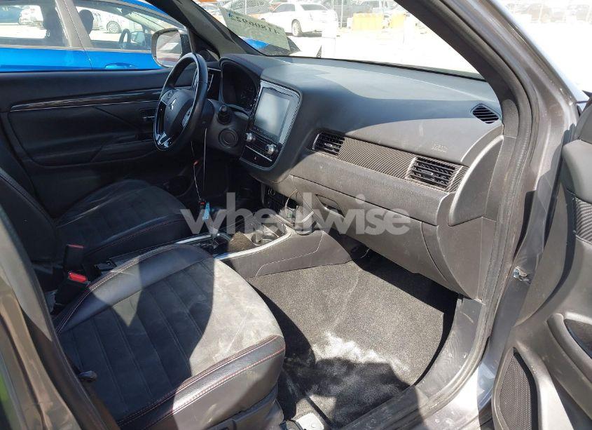 Photo 5 of 2020 Mitsubishi Outlander LE 2.4/SE 2.4/SEL 2.4/SP 2.4 (VIN JA4AD3A34LZ036626)