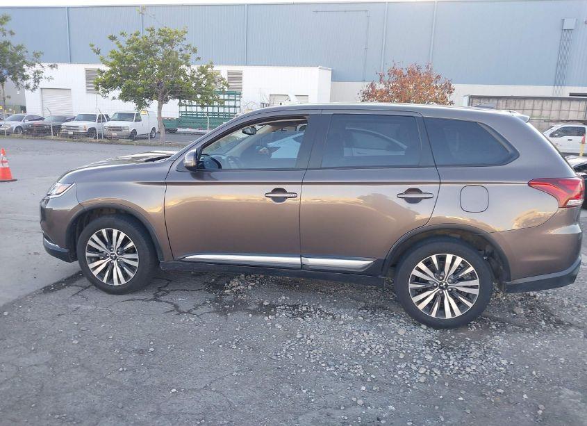 Photo 14 of 2020 Mitsubishi Outlander SE 2.4 (VIN JA4AD3A34LZ039882)