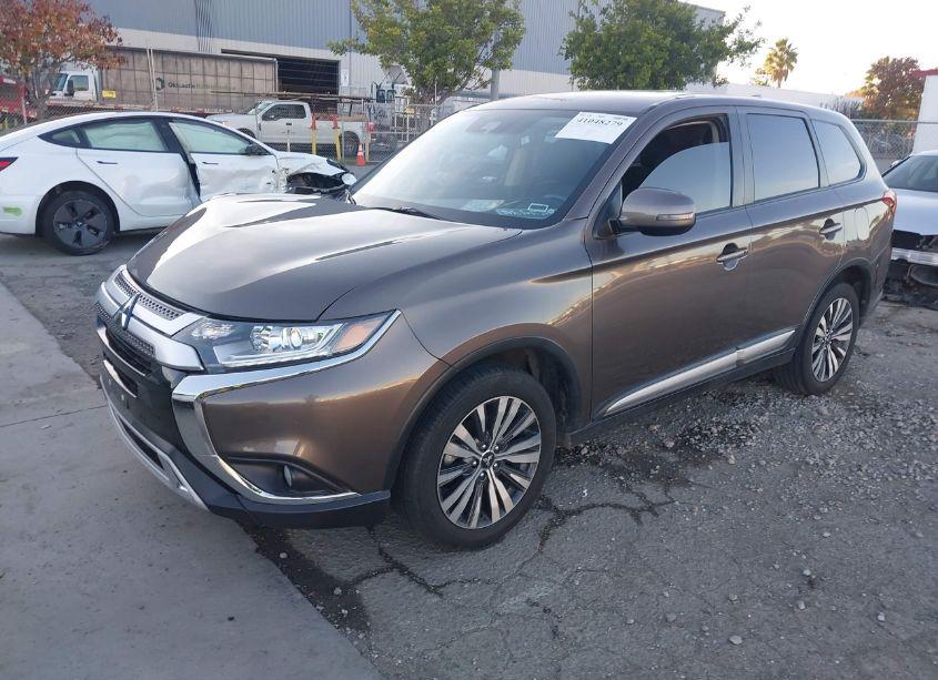 Photo 2 of 2020 Mitsubishi Outlander SE 2.4 (VIN JA4AD3A34LZ039882)