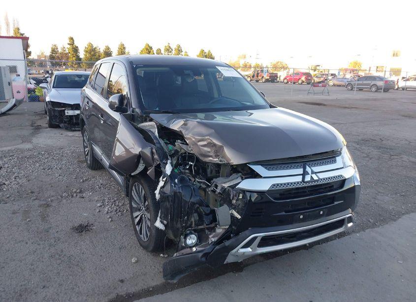 Photo 6 of 2020 Mitsubishi Outlander SE 2.4 (VIN JA4AD3A34LZ039882)