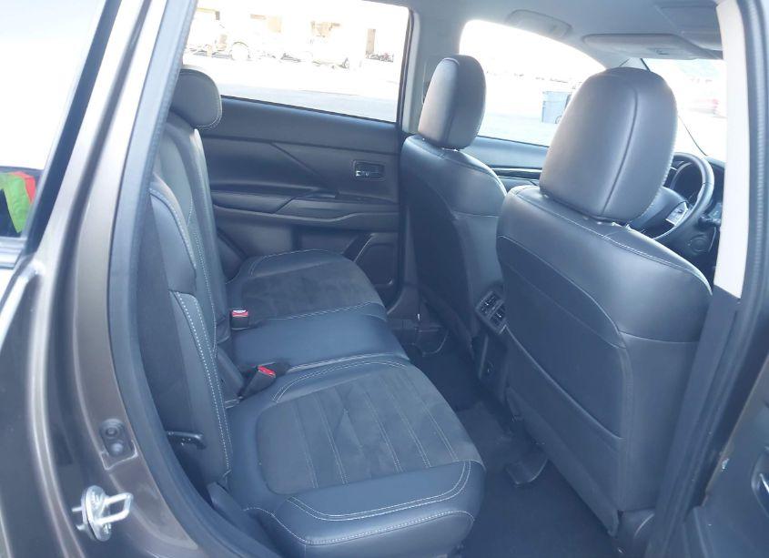 Photo 8 of 2020 Mitsubishi Outlander SE 2.4 (VIN JA4AD3A34LZ039882)