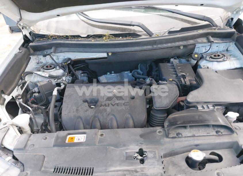 Photo 10 of 2020 Mitsubishi Outlander LE 2.4/SE 2.4/SEL 2.4/SP 2.4 (VIN JA4AD3A34LZ047139)