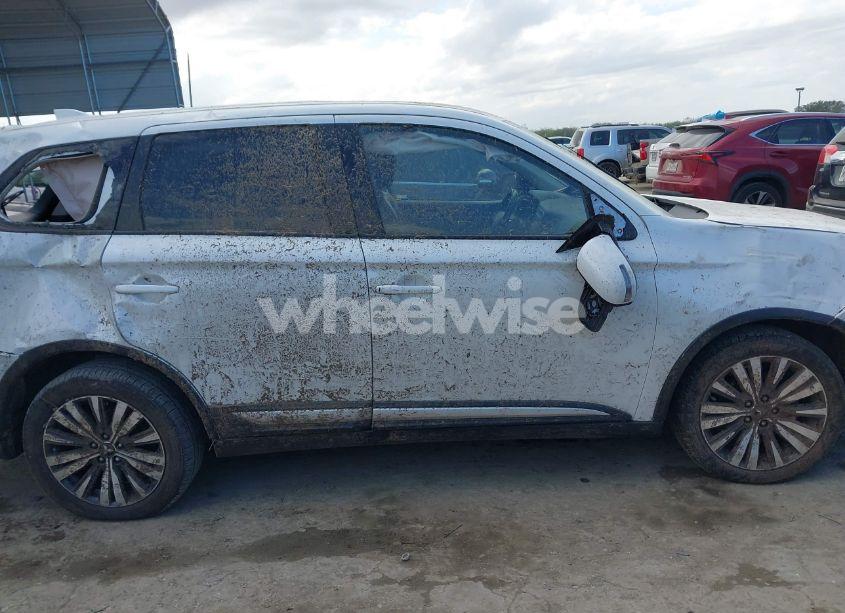 Photo 14 of 2020 Mitsubishi Outlander LE 2.4/SE 2.4/SEL 2.4/SP 2.4 (VIN JA4AD3A34LZ047139)