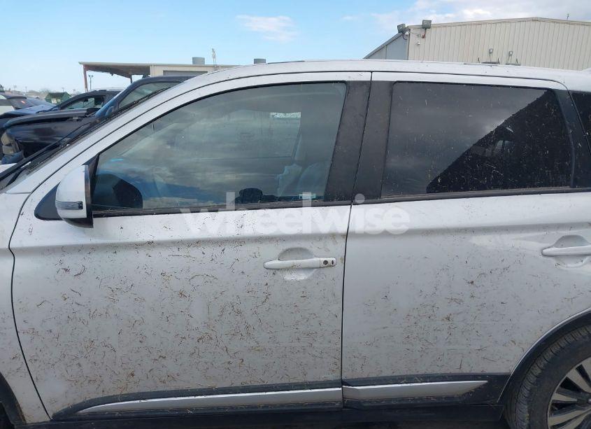 Photo 15 of 2020 Mitsubishi Outlander LE 2.4/SE 2.4/SEL 2.4/SP 2.4 (VIN JA4AD3A34LZ047139)