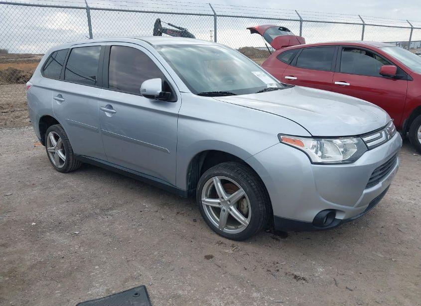 2014 Mitsubishi Outlander SE (VIN JA4AD3A35EZ018199) main photo