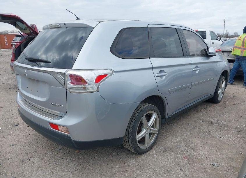 Photo 4 of 2014 Mitsubishi Outlander SE (VIN JA4AD3A35EZ018199)