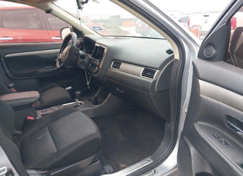 Photo 5 of 2014 Mitsubishi Outlander SE (VIN JA4AD3A35EZ018199)