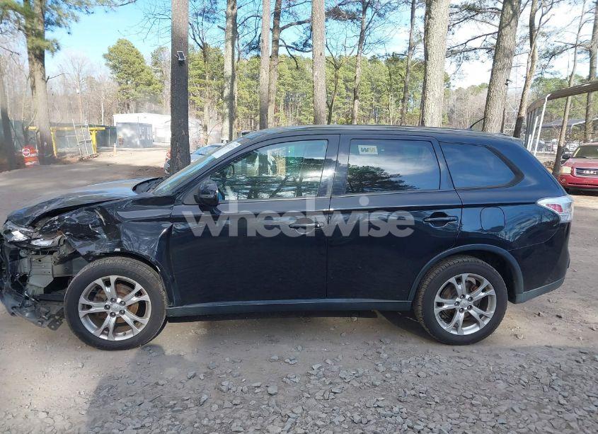 Photo 15 of 2015 Mitsubishi Outlander SE (VIN JA4AD3A35FZ001033)