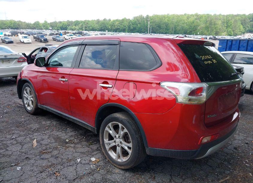 Photo 3 of 2015 Mitsubishi Outlander SE (VIN JA4AD3A35FZ005812)
