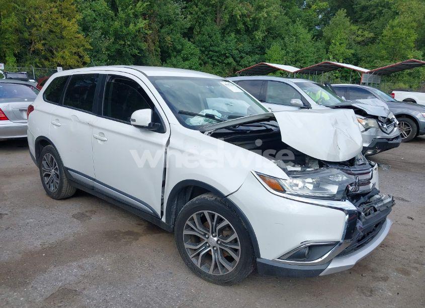 2016 Mitsubishi Outlander SE/SEL (VIN JA4AD3A35GZ007125) main photo