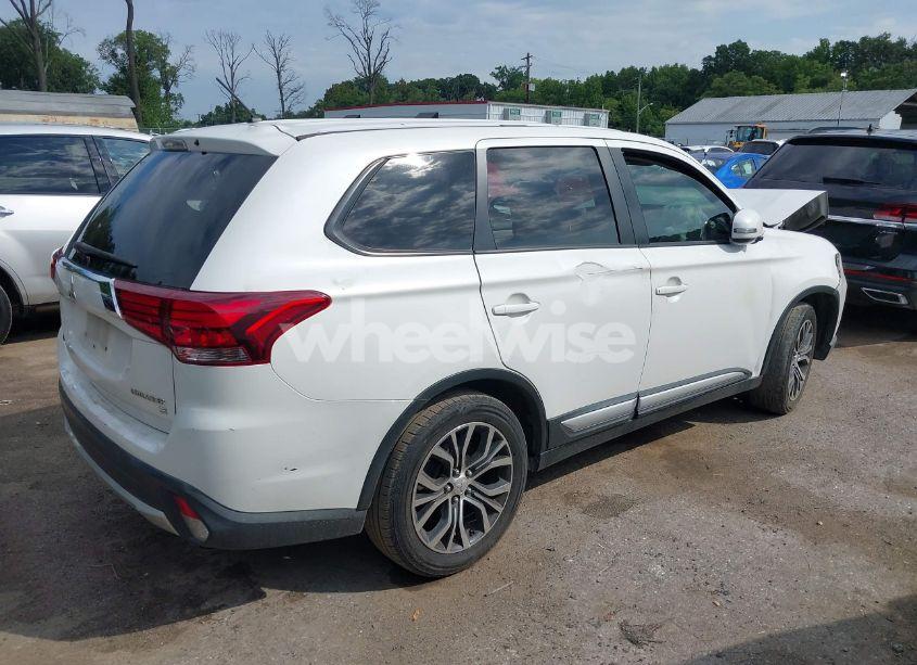 Photo 4 of 2016 Mitsubishi Outlander SE/SEL (VIN JA4AD3A35GZ007125)