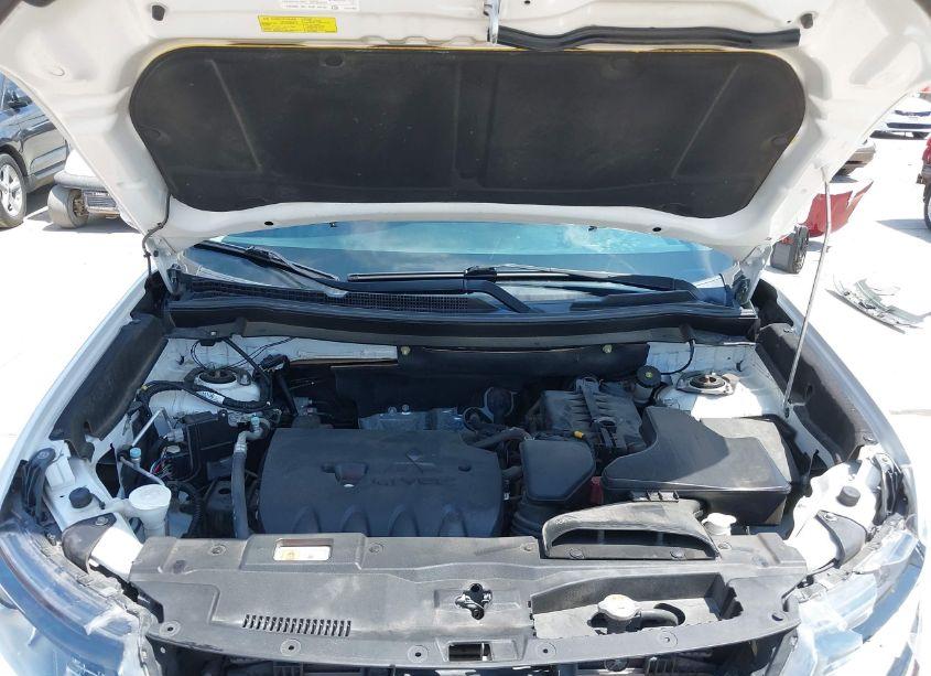 Photo 10 of 2016 Mitsubishi Outlander SEL (VIN JA4AD3A35GZ047494)