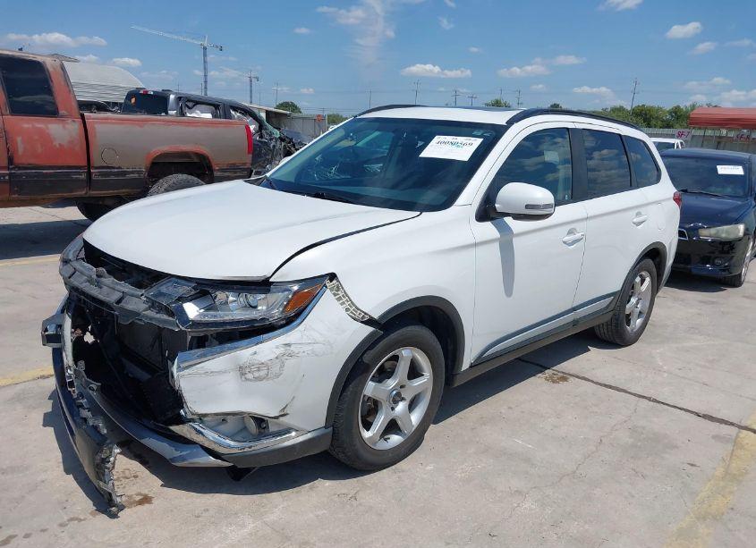 Photo 2 of 2016 Mitsubishi Outlander SEL (VIN JA4AD3A35GZ047494)