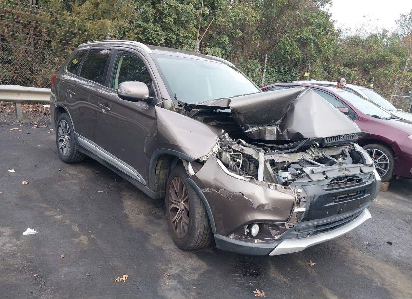 2017 Mitsubishi Outlander SE/SEL (VIN JA4AD3A35HZ029515) main photo