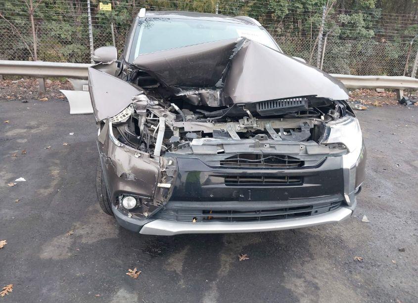 Photo 6 of 2017 Mitsubishi Outlander SE/SEL (VIN JA4AD3A35HZ029515)