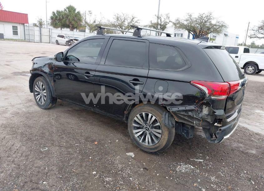 Photo 3 of 2017 Mitsubishi Outlander SE (VIN JA4AD3A35HZ040448)