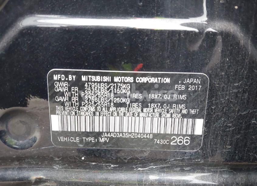 Photo 9 of 2017 Mitsubishi Outlander SE (VIN JA4AD3A35HZ040448)