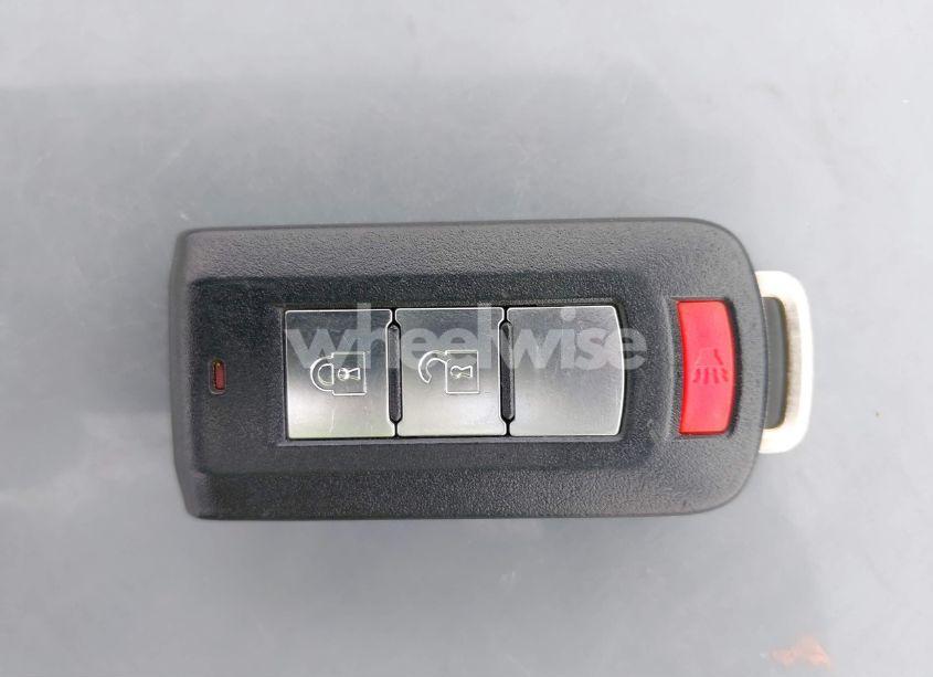 Photo 11 of 2018 Mitsubishi Outlander LE (VIN JA4AD3A35JZ060351)