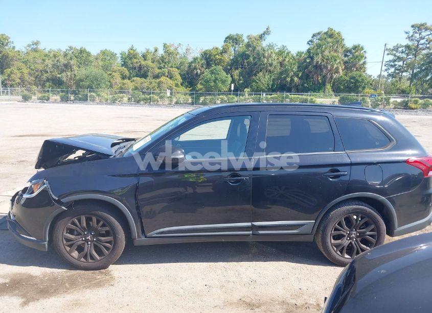 Photo 14 of 2019 Mitsubishi Outlander LE (VIN JA4AD3A35KZ025472)
