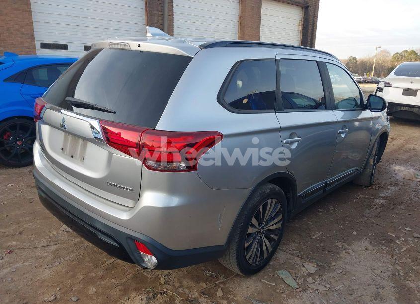 Photo 4 of 2019 Mitsubishi Outlander LE (VIN JA4AD3A35KZ038416)