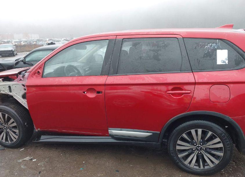 Photo 15 of 2019 Mitsubishi Outlander SE (VIN JA4AD3A35KZ043602)