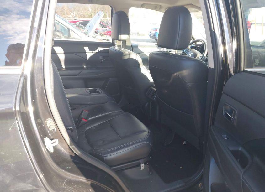 Photo 8 of 2019 Mitsubishi Outlander SEL (VIN JA4AD3A35KZ051280)