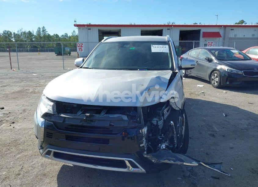 Photo 12 of 2020 Mitsubishi Outlander SEL 2.4 (VIN JA4AD3A35LZ030088)
