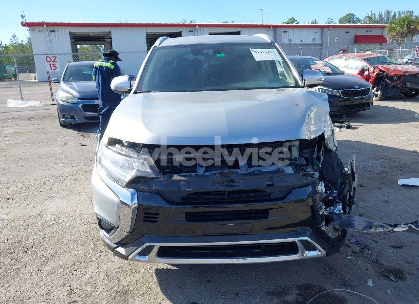 Photo 13 of 2020 Mitsubishi Outlander SEL 2.4 (VIN JA4AD3A35LZ030088)