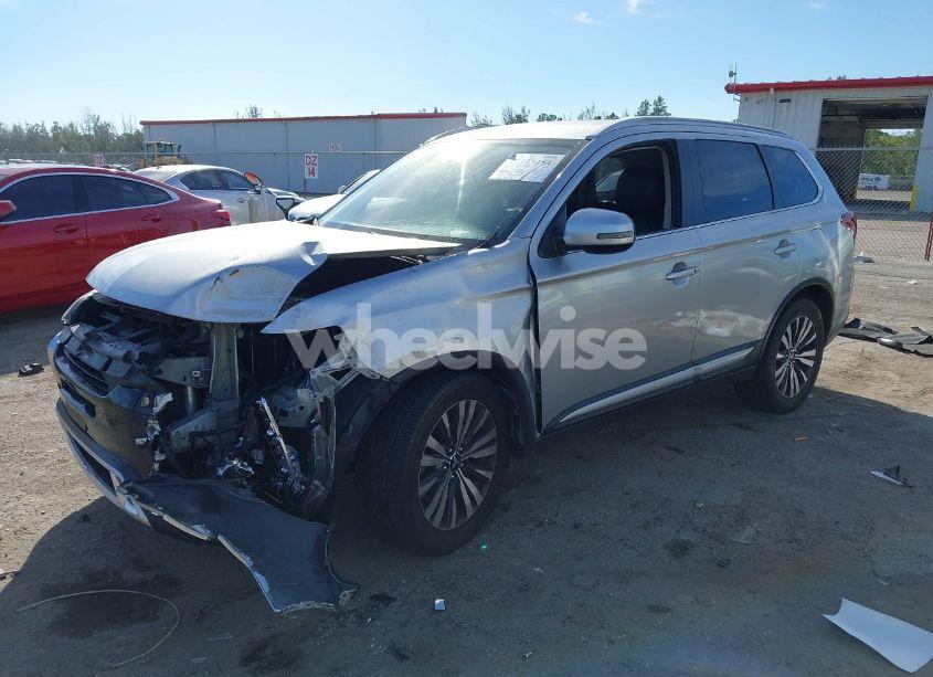 Photo 2 of 2020 Mitsubishi Outlander SEL 2.4 (VIN JA4AD3A35LZ030088)