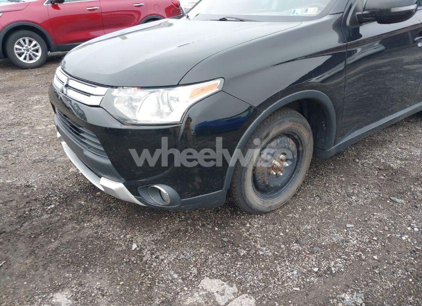 Photo 11 of 2015 Mitsubishi Outlander SE (VIN JA4AD3A36FZ002806)