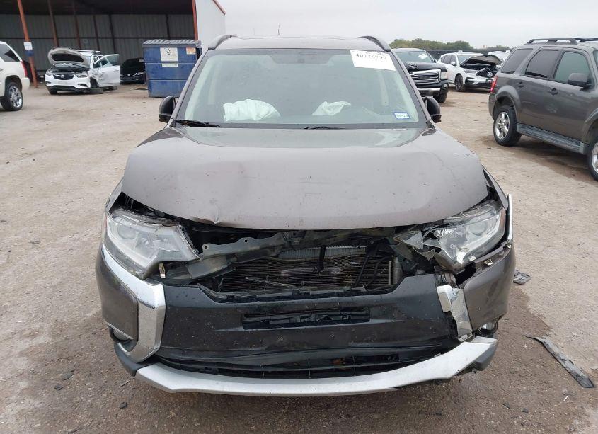 Photo 11 of 2016 Mitsubishi Outlander SEL (VIN JA4AD3A36GZ006825)