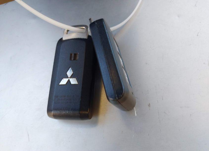 Photo 11 of 2016 Mitsubishi Outlander SEL (VIN JA4AD3A36GZ062179)