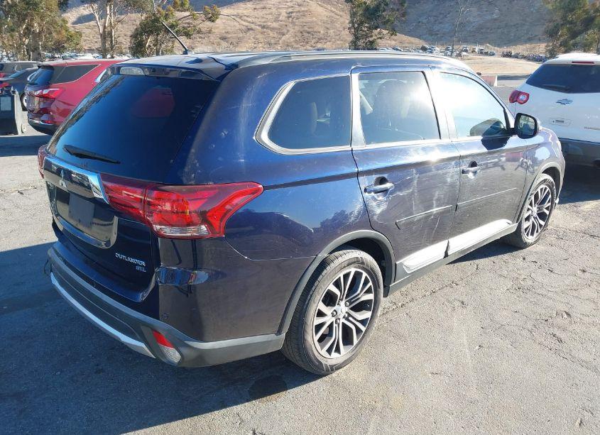 Photo 4 of 2016 Mitsubishi Outlander SEL (VIN JA4AD3A36GZ062179)