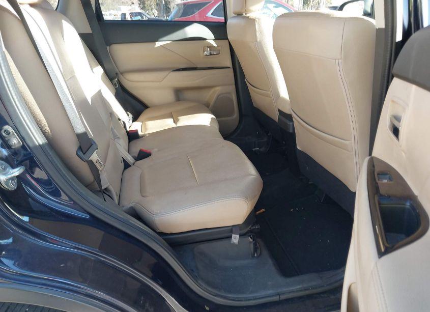 Photo 8 of 2016 Mitsubishi Outlander SEL (VIN JA4AD3A36GZ062179)