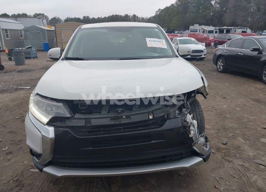 Photo 12 of 2017 Mitsubishi Outlander SE/SEL (VIN JA4AD3A36HZ039163)