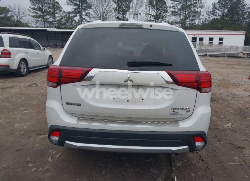 Photo 16 of 2017 Mitsubishi Outlander SE/SEL (VIN JA4AD3A36HZ039163)