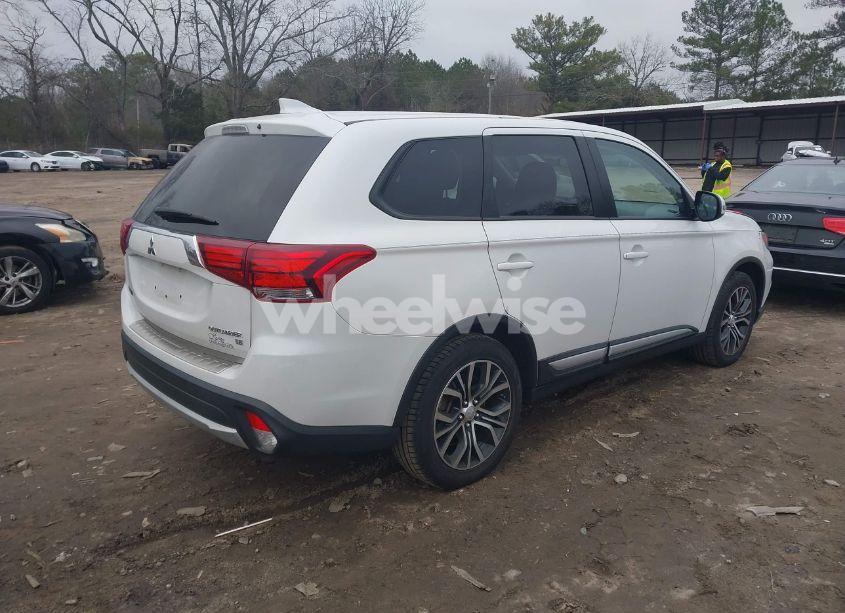 Photo 4 of 2017 Mitsubishi Outlander SE/SEL (VIN JA4AD3A36HZ039163)