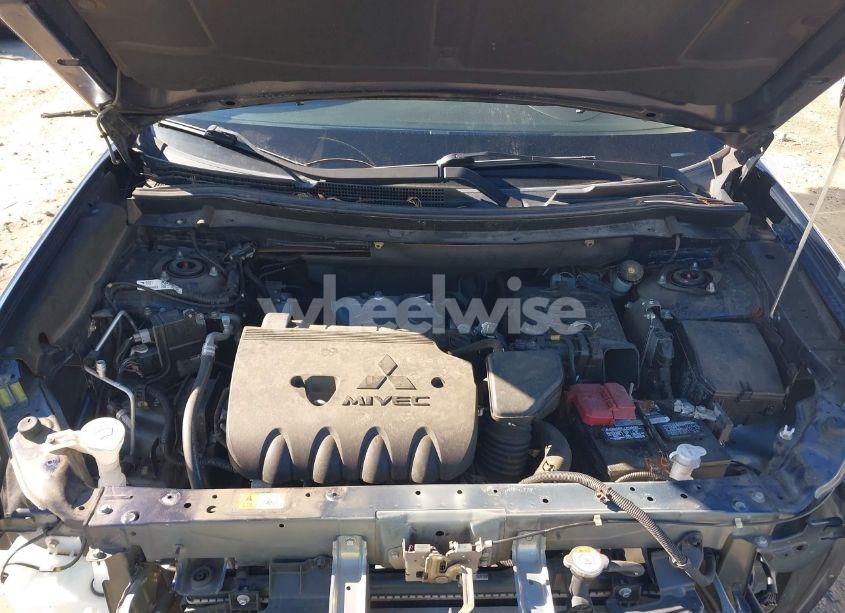Photo 10 of 2017 Mitsubishi Outlander SE/SEL (VIN JA4AD3A36HZ050213)