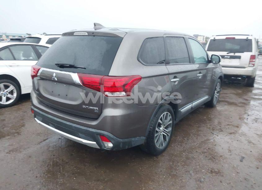 Photo 4 of 2017 Mitsubishi Outlander SE (VIN JA4AD3A36HZ063172)